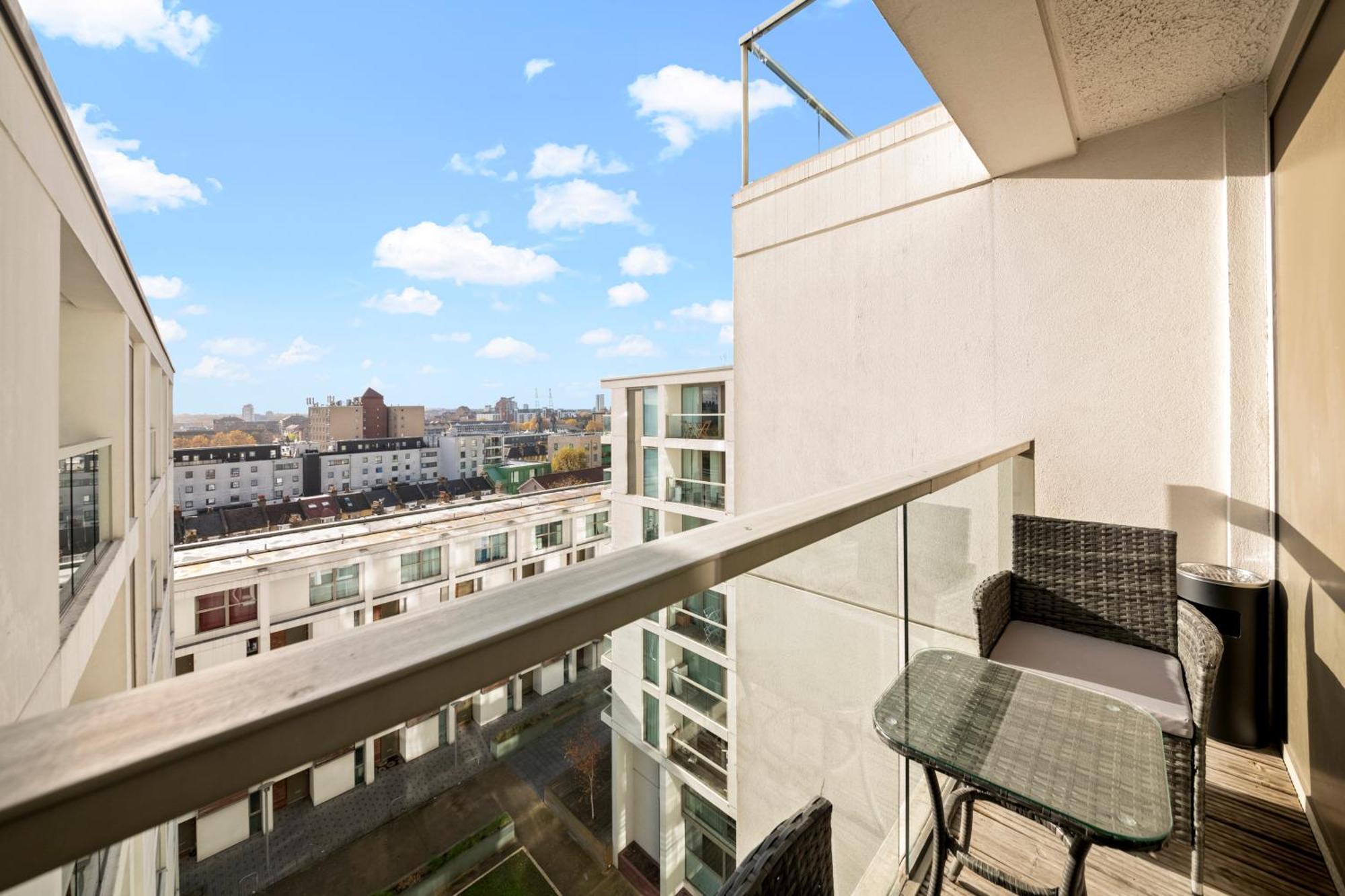 Londwell, Canary Wharf Skyline Balcony Suite Londres Extérieur photo